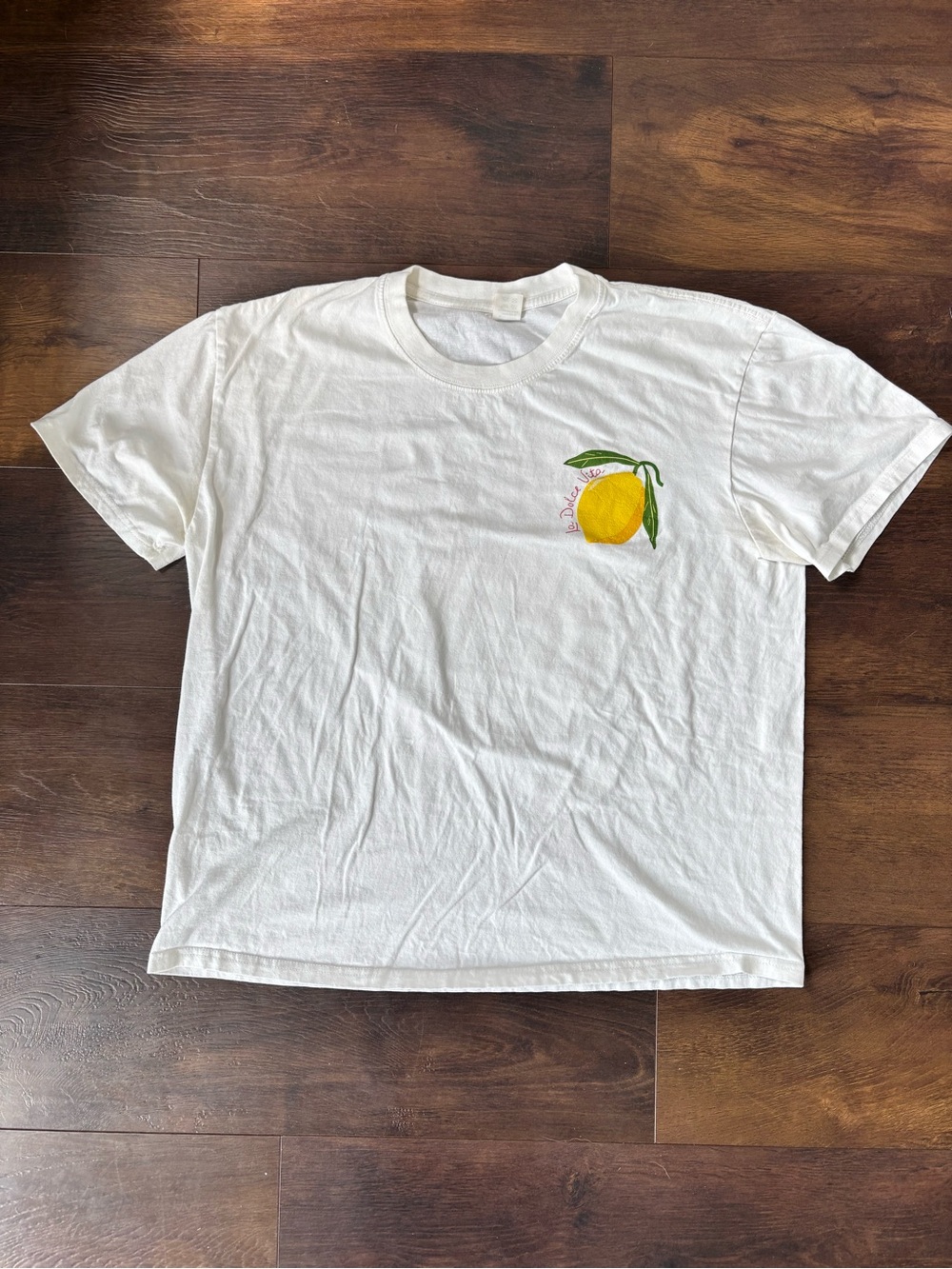 Men's White Short-Sleeve Crewneck T-Shirt with‎ Lemon Motif